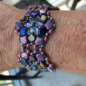 Gorgeous handcrafted Czech Republic glass bead bracelet.